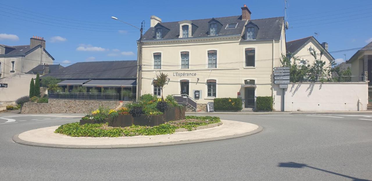 Hotel L'Esperance Vitre Buitenkant foto