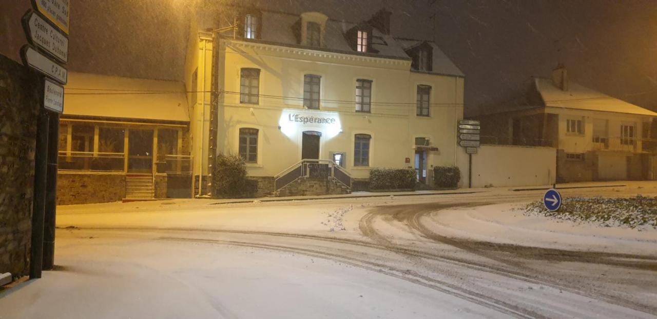 Hotel L'Esperance Vitre Buitenkant foto