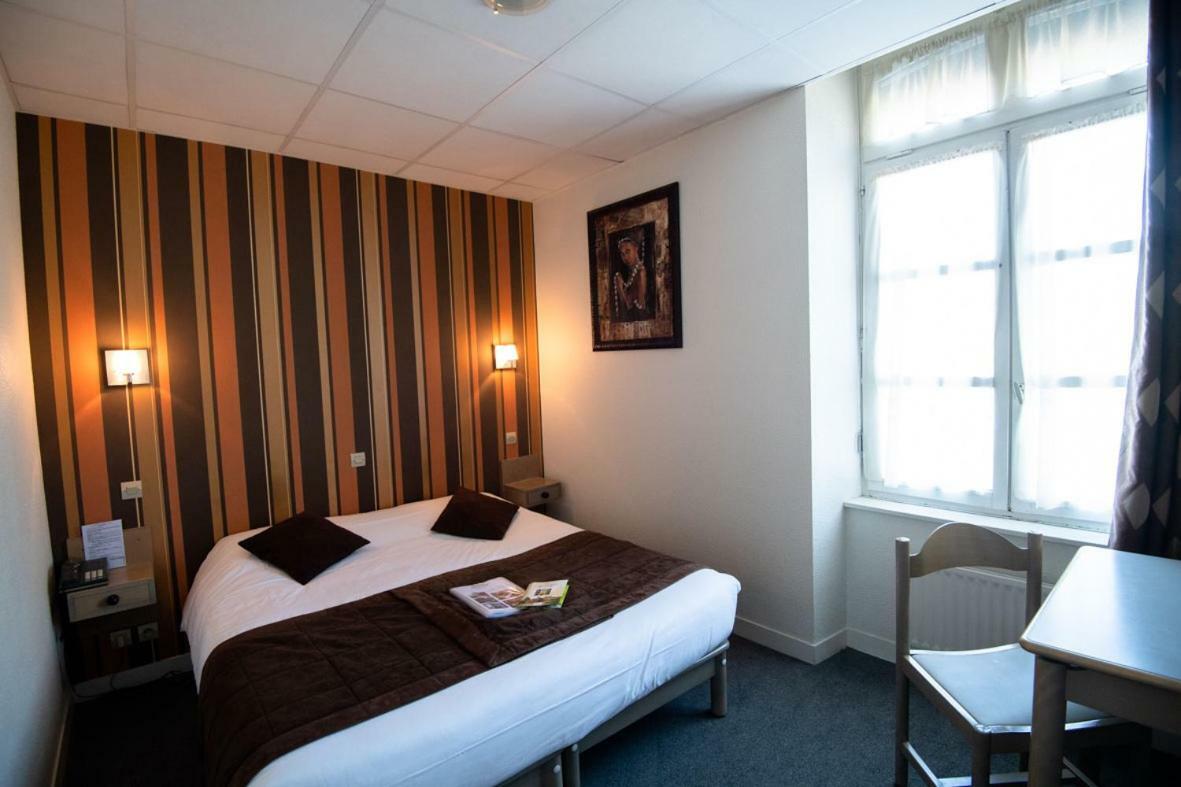 Hotel L'Esperance Vitre Buitenkant foto