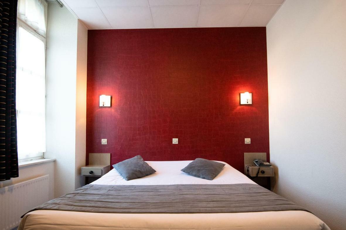 Hotel L'Esperance Vitre Buitenkant foto